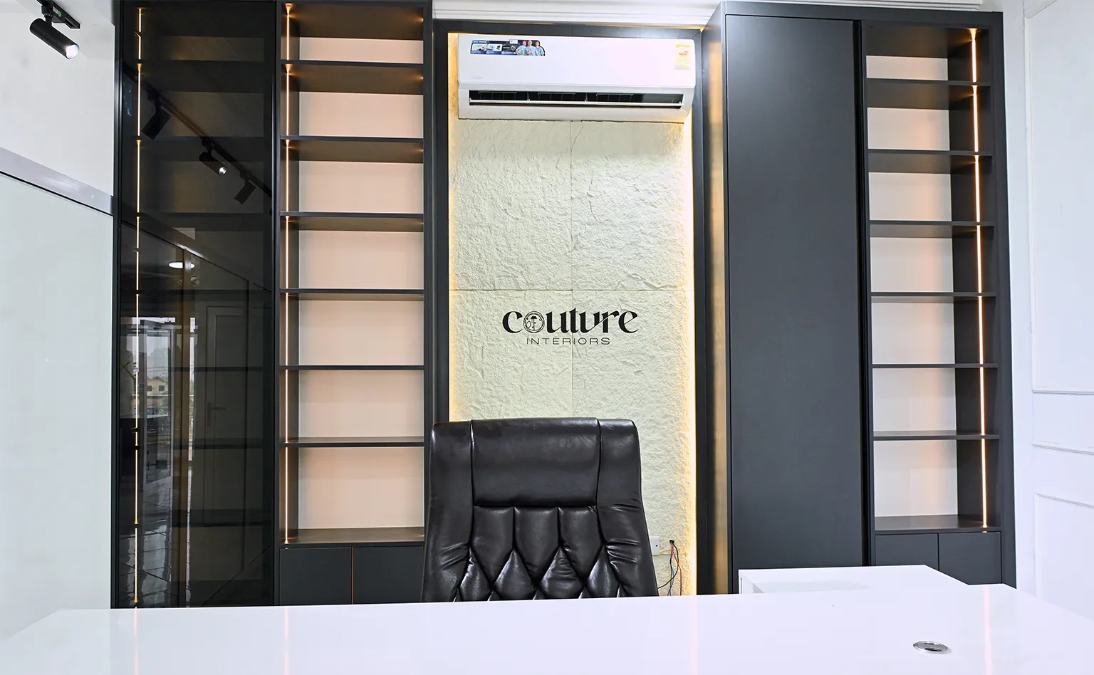 COUTURE INTERIOR office